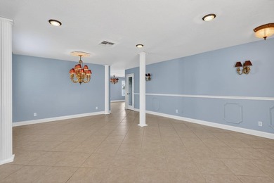 Spacious 3-Bedroom with a huge loft and possibly a 4th bedroom - photo 7