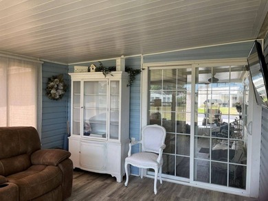 Meticulously Maintained Home with 3 bedrooms, 2 bathrooms, plus - photo 23