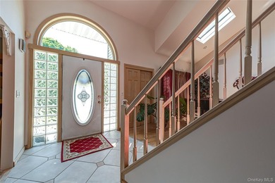 Set on over half an acre at the end of a quiet Saint James - photo 4