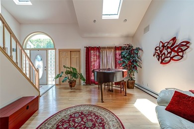 Set on over half an acre at the end of a quiet Saint James - photo 6