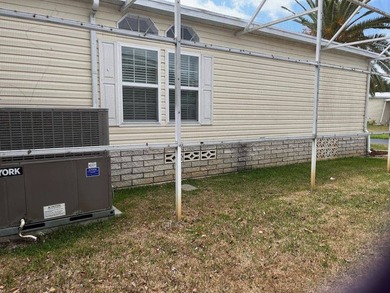 Meticulously Maintained Home with 3 bedrooms, 2 bathrooms, plus - photo 27