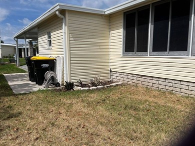 Meticulously Maintained Home with 3 bedrooms, 2 bathrooms, plus - photo 29