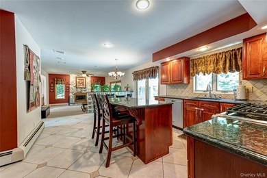 Set on over half an acre at the end of a quiet Saint James - photo 10
