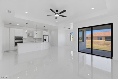 Beautiful Cape Coral home situated on a desirable corner lot - photo 4