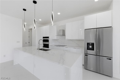 Beautiful Cape Coral home situated on a desirable corner lot - photo 10