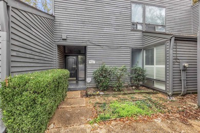 (private lake, pond, creek) Condo For Sale in Memphis Tennessee