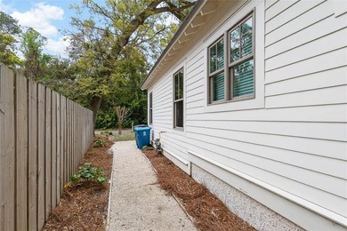 On Saint Simons Island, where the salt air hums through - photo 45