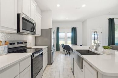 Step into this sleek and stylish Burleson home, Joshua ISD - photo 5