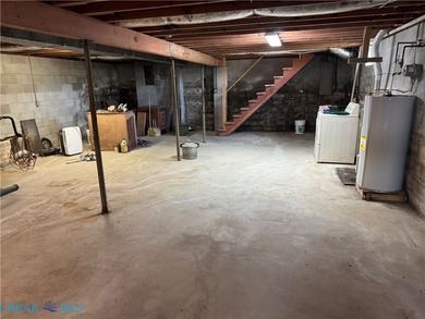 Looking for a home with an unfinished basement? Here is your - photo 17