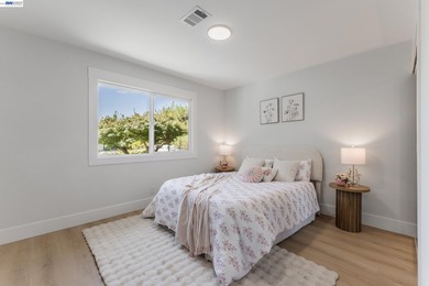 Exceptional single-story Cambrian home offering 4 bedrooms, 2 - photo 20