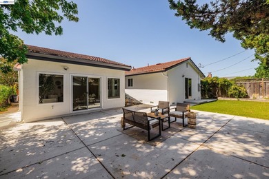 Exceptional single-story Cambrian home offering 4 bedrooms, 2 - photo 29