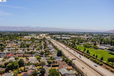Exceptional single-story Cambrian home offering 4 bedrooms, 2 - photo 39