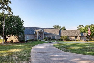 Discover the rare opportunity to own a private lakefront estate - photo 2