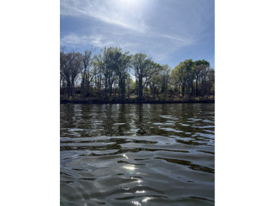 Exclusive Lakefront Property - photo 2