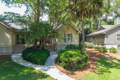 Peaceful Sea Pines retreat with proven rental performance and a - photo 5