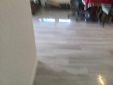 3 BIG BEDS ROOM CORNER UNIT WRAP AROUND PADIO FOR THIRD ROOM OR - photo 17
