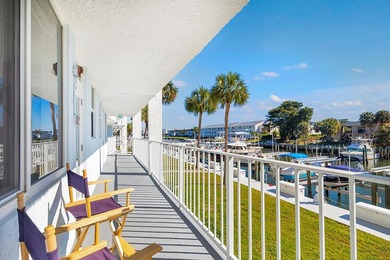 Imagine waking each day to gentle breezes and shimmering water - photo 21