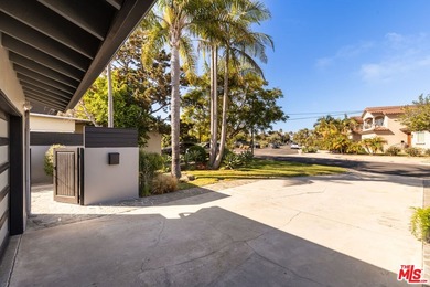 Crafted with undeniable intention, this custom-built Silicon - photo 23