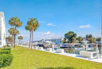Imagine waking each day to gentle breezes and shimmering water - photo 25