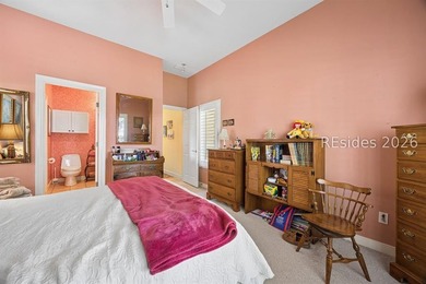 Tucked away at the end of a quiet cul-de-sac in sought-after - photo 43