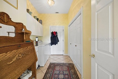 Tucked away at the end of a quiet cul-de-sac in sought-after - photo 46