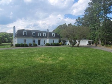 (private lake, pond, creek) Home For Sale in Petersburg Virginia
