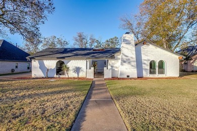 Lake Home For Sale in Granbury, Texas