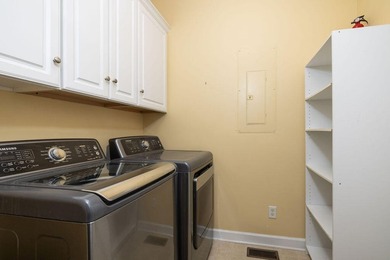 Wonderful layout with separate DR and LR and large family room - photo 13