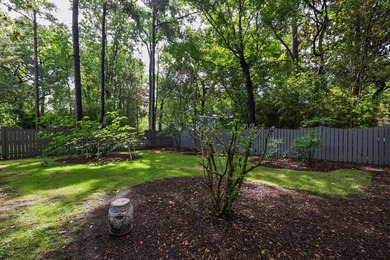 Wonderful layout with separate DR and LR and large family room - photo 22