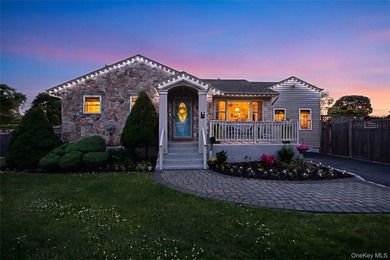 Enjoy one-level living in this beautiful Sayville Ranch - photo 2