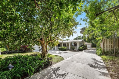 COASTAL LIVING !! Key West-inspired home nestled on prestigious - photo 23
