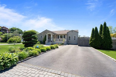 Enjoy one-level living in this beautiful Sayville Ranch - photo 7