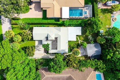 COASTAL LIVING !! Key West-inspired home nestled on prestigious - photo 27