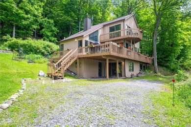 Lake Home For Sale in Middlesex, New York