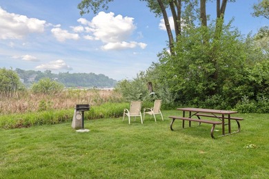Come live at the Lake! Welcome to Sunrise Bay, a condominium - photo 31