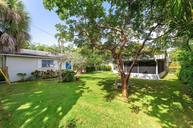 COASTAL LIVING !! Key West-inspired home nestled on prestigious - photo 32