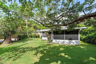 COASTAL LIVING !! Key West-inspired home nestled on prestigious - photo 34