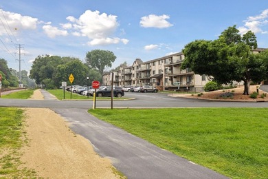 Come live at the Lake! Welcome to Sunrise Bay, a condominium - photo 34