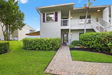 Lake Condo For Sale in Boynton Beach, Florida
