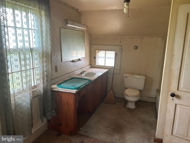 PRICE ADJUSTMENT. This property is located in the northeast - photo 10