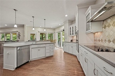 Experience the perfect blend of country living and modern - photo 12