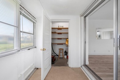 Very quiet, cozy unit directly across from laundry facilities - photo 12