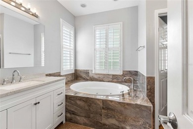 Virtually Staged. Luxury Pool Home with Lake Access in Clermont - photo 14