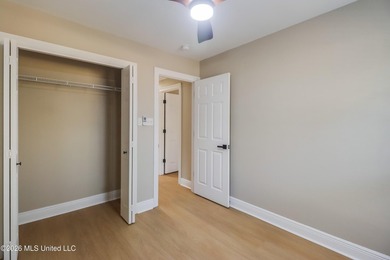 Newly updated, move in ready 4-bedroom home on a cul-de-sac - photo 29