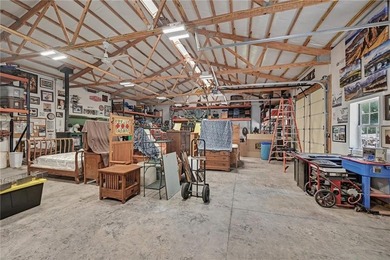 Experience the perfect blend of country living and modern - photo 34