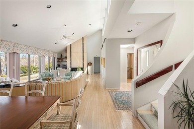 Discover a rare Narragansett sanctuary where expansive acreage - photo 4