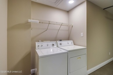 Newly updated, move in ready 4-bedroom home on a cul-de-sac - photo 37