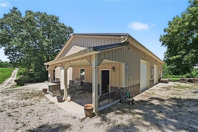 Experience the perfect blend of country living and modern - photo 39