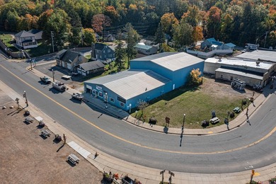 This 10,500 sq. ftmercial property in downtown Phelps is packed - photo 4