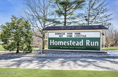 Affordable 2 bedroom, 1.5 bath home in desirable Homestead Run - photo 2